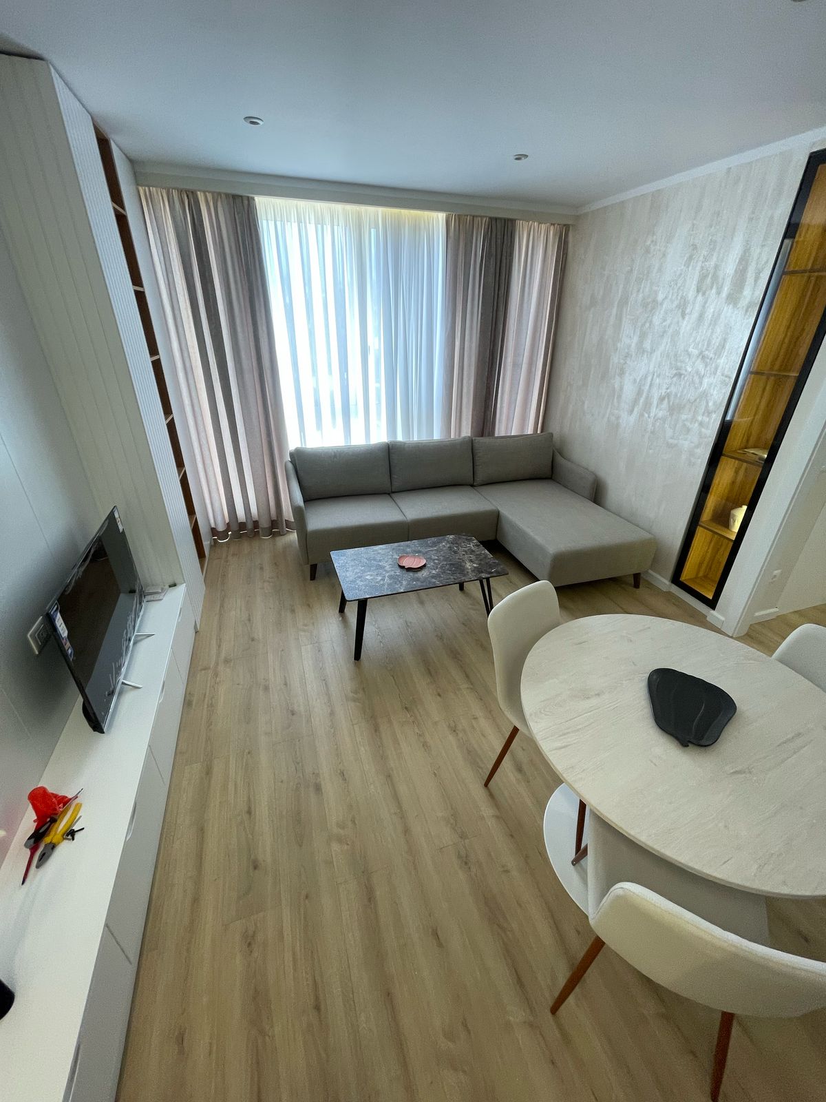 🏡 **JEPET ME QIRA | 1+1 – BULEVARDI I RI**